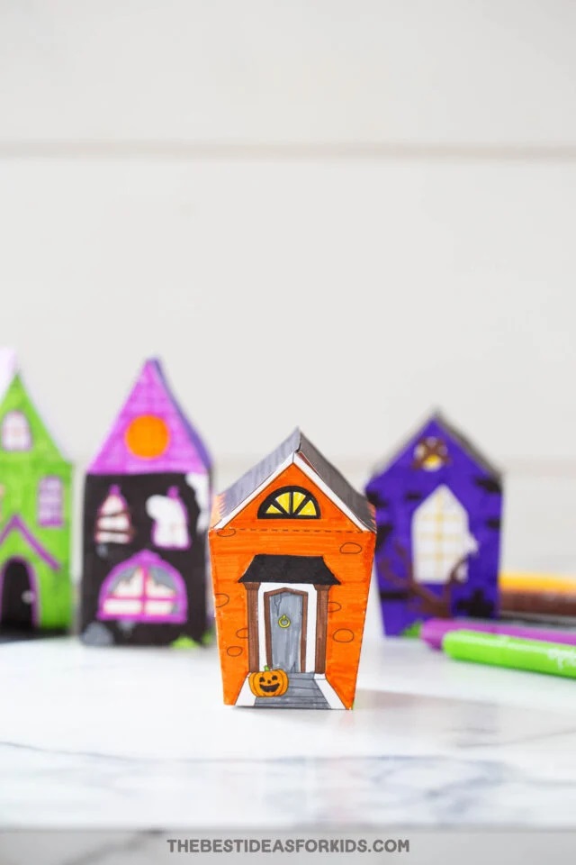 This Halloween, have fun making haunted house crafts out of anything - popsicle sticks, paper, boxes, paper rolls, cardboard paper plates and more!