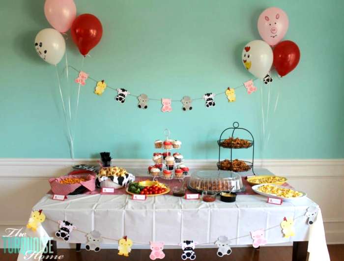 Surprise your little one with a fun-filled farm themed birthday party and watch how the kids soak up all the excitement!
