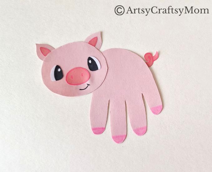 It doesn't get easier than this cute and simple handprint pig craft for kids! Use the handprint in the template provided, or go ahead & make your own!