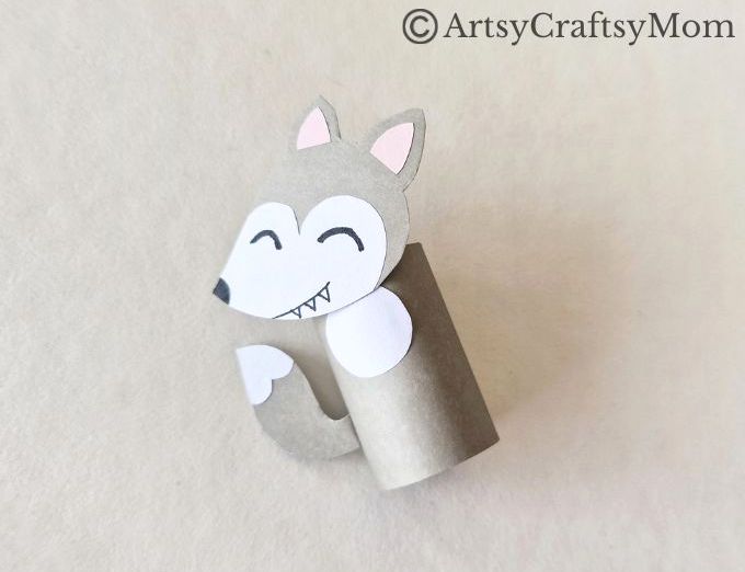 Little Red Riding Hood Puppet Craft 15 You've heard the story, it's now time to put on a show! Set it up with this cute Little Red Riding Hood Puppet set, made entirely with craft paper!