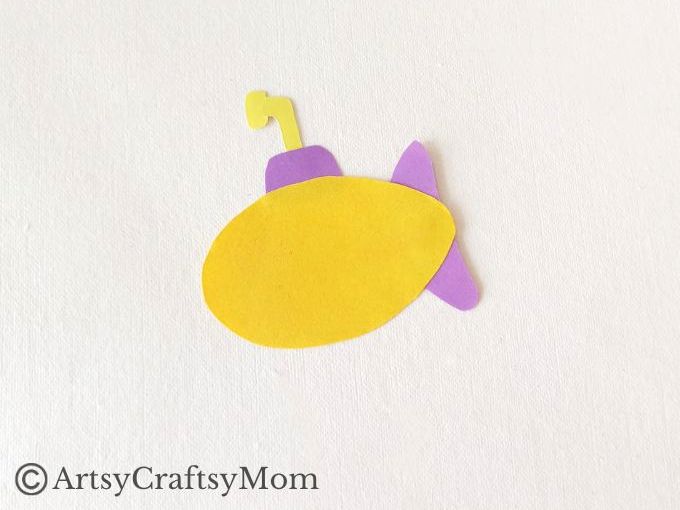 Submarines are amazing machines aren't they? Let's learn more about them with this fun and easy submarine bookmark papercraft for kids!