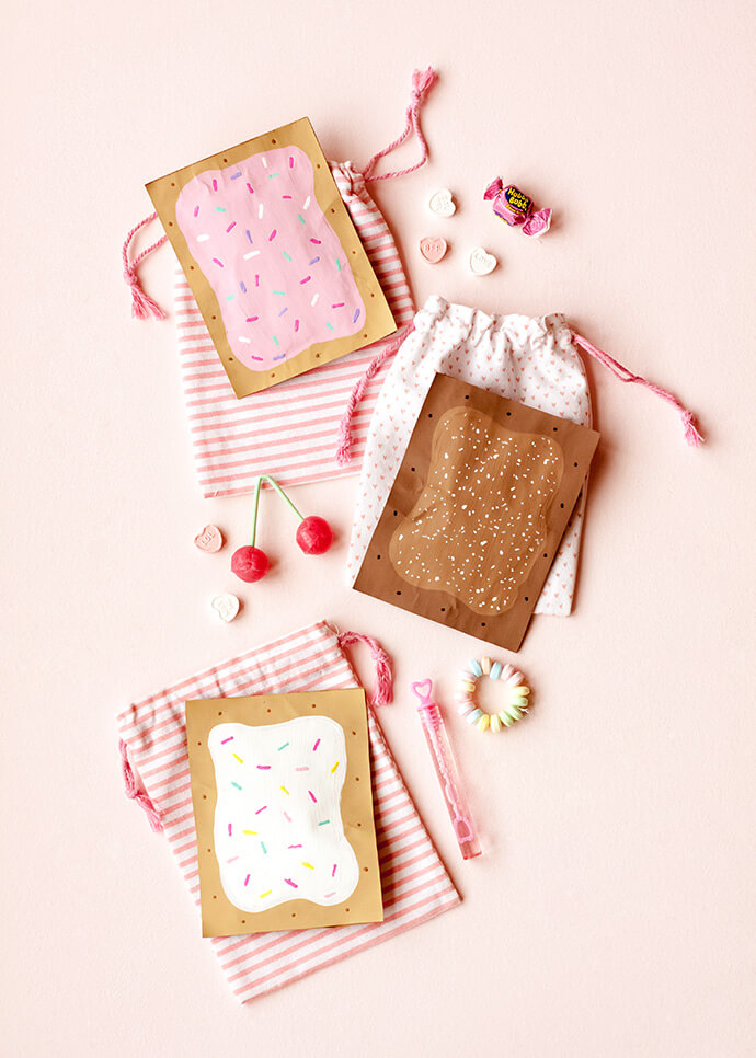 Anyone who loves candy is sure to love these candy themed crafts for kids! Go bright & colorful as you create your own treats out of craft supplies!