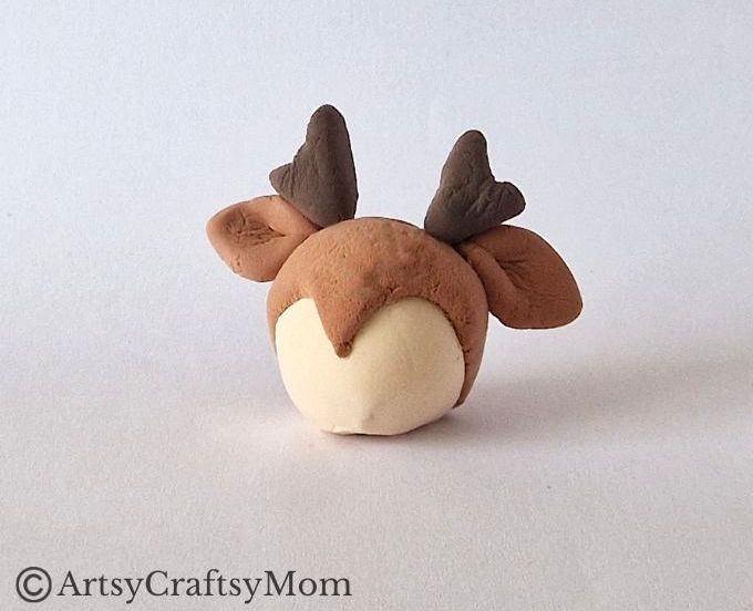 Celebrate the red-nosed hero of the holiday season with a cute DIY Clay Rudolph Craft for Kids! Check out the step-by-step tutorial to get started!