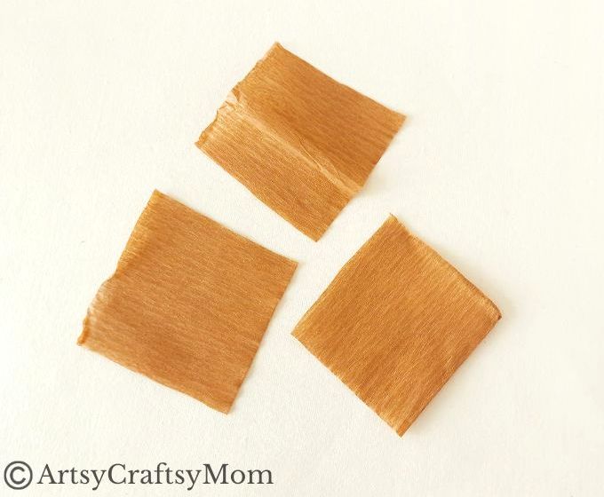 This crumpled paper hedgehog craft is super easy to make and great for young kids to exercise their fine motor muscles as they scrunch up paper!