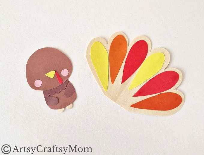 Here's a turkey ready with a hug for you! This Thanksgiving, enjoy making this cute turkey hug bookmark out of craft paper - for you or your pals!