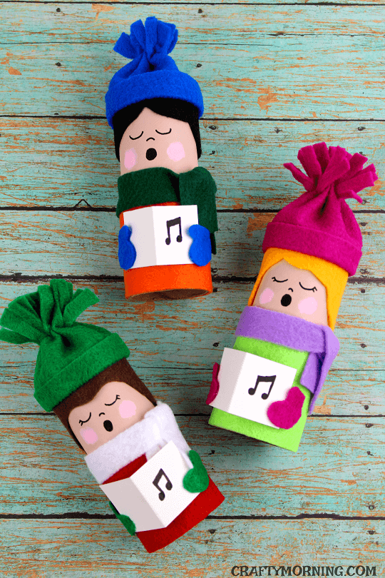 Whether you're planning to go out caroling or not, you're sure to enjoy these fun Christmas carolers crafts for kids! Lots of creative ideas in here!