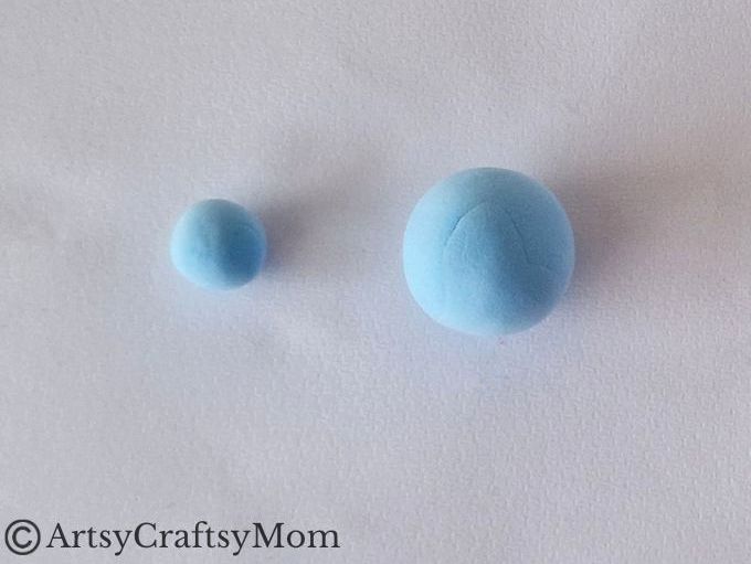 Here's a lovely little clay angel craft for kids to make with air-drying or foam clay. It's not too hard, and will make a lovely appearance on your mantle!