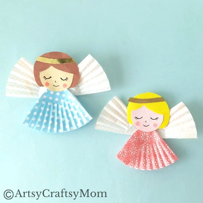Here's a fun ornament to add to your tree decor this Christmas - a cute cupcake liner angel craft! It's recyclable, eco-friendly and easy to make!