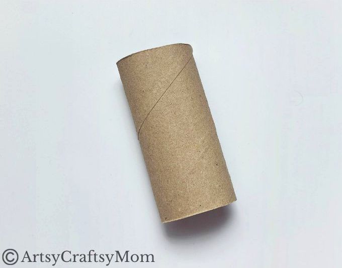 Here's an easy Toilet Paper Roll Reindeer Craft for kids to make this season. Go ahead & make a full set, so Santa can proceed on his journey!