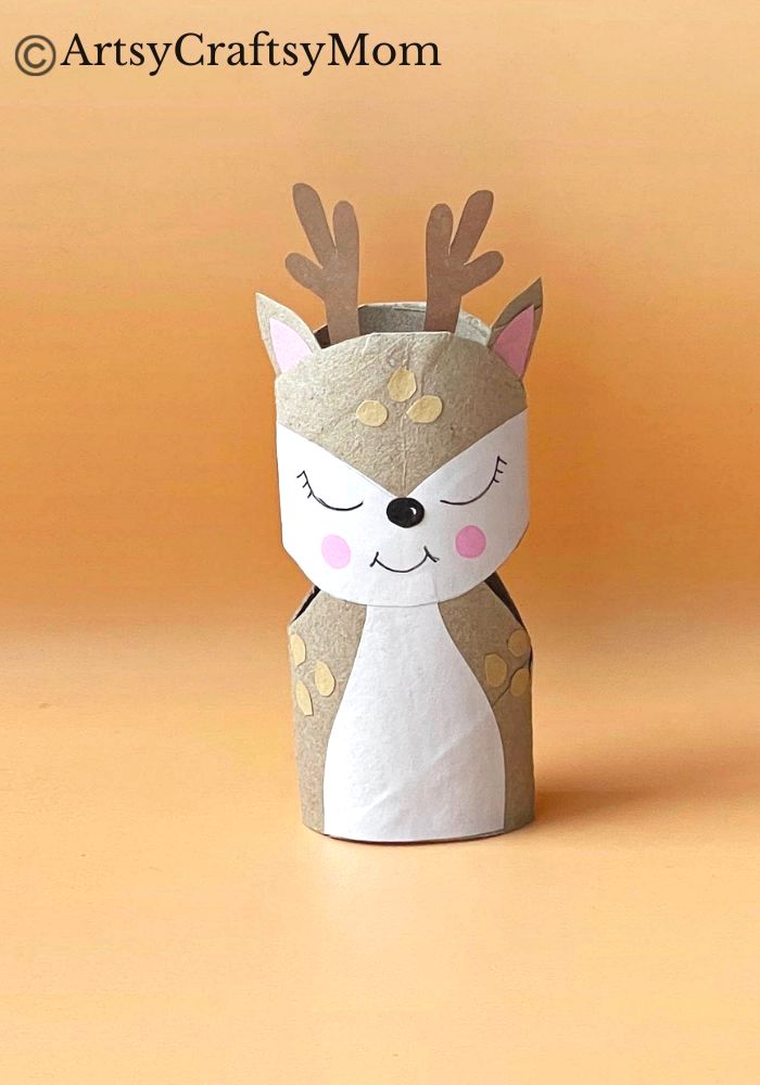 Here's an easy Toilet Paper Roll Reindeer Craft for kids to make this season. Go ahead & make a full set, so Santa can proceed on his journey!