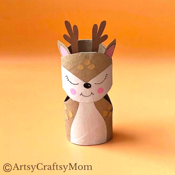 Here's an easy Toilet Paper Roll Reindeer Craft for kids to make this season. Go ahead & make a full set, so Santa can proceed on his journey!