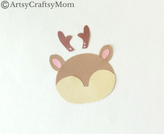 We can't get over how absolutely adorable this Toilet Paper Roll Rudolph craft is! Easy and fun for kids of all ages to make and play with.