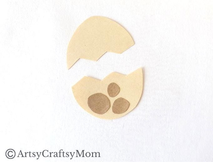 Kids will love this dinosaur egg hatch craft - easy to make and fun to play with! It'll go great with a lesson about fossils, or the Mesozoic Era.