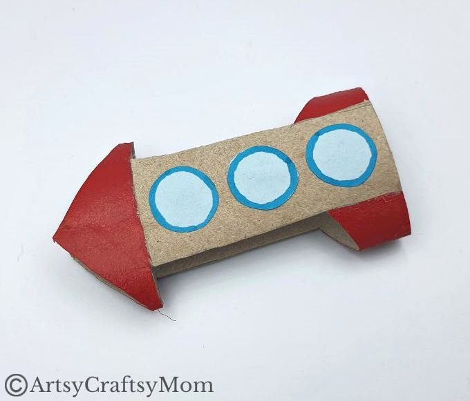 This Bright and Colorful Toilet Paper Roll Rocket Craft is the perfect way to make use of any empty paper rolls or cardboard tubes lying around!