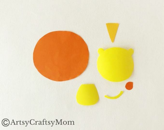 Little kids will enjoy crushing paper for this crumpled paper lion craft! All you need are basic craft supplies and you can set up a fine motor activity!
