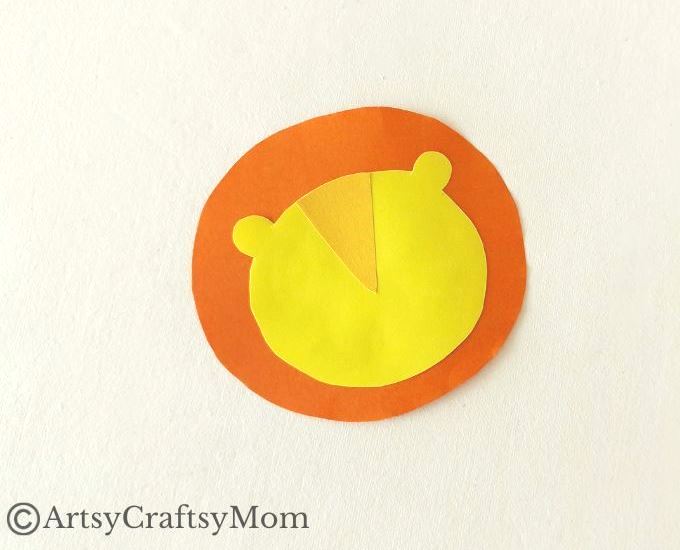Little kids will enjoy crushing paper for this crumpled paper lion craft! All you need are basic craft supplies and you can set up a fine motor activity!