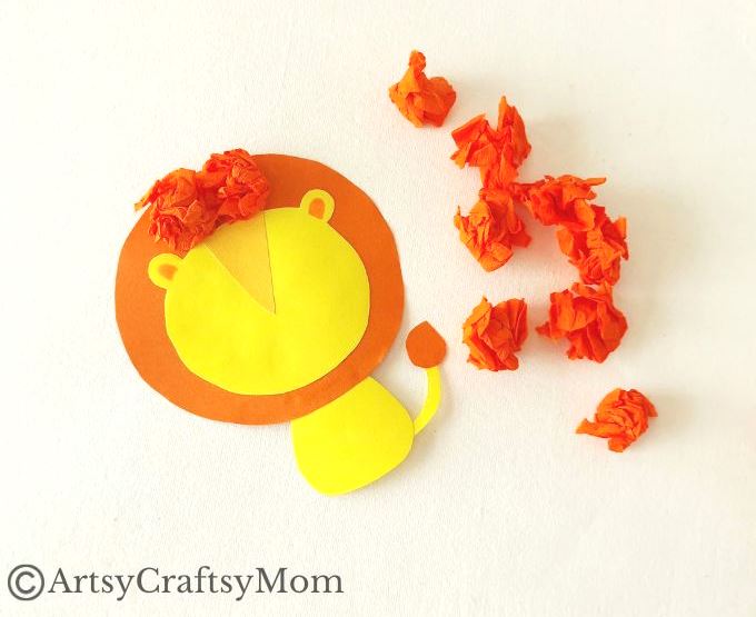 Little kids will enjoy crushing paper for this crumpled paper lion craft! All you need are basic craft supplies and you can set up a fine motor activity!