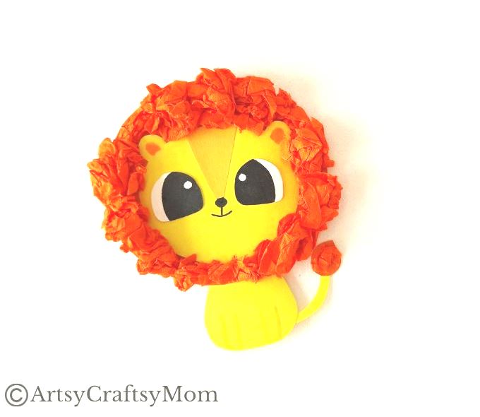 Little kids will enjoy crushing paper for this crumpled paper lion craft! All you need are basic craft supplies and you can set up a fine motor activity!