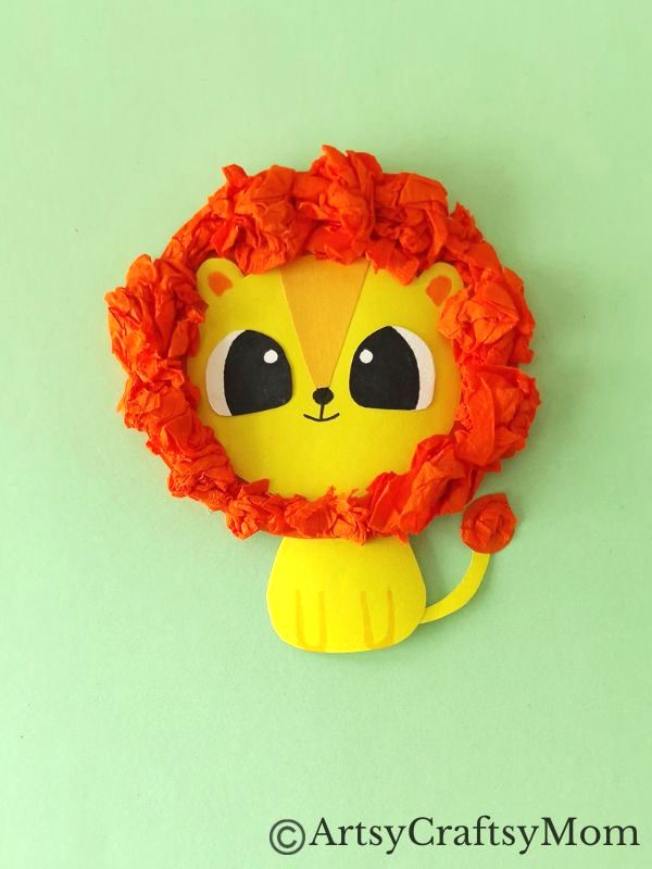 Little kids will enjoy crushing paper for this crumpled paper lion craft! All you need are basic craft supplies and you can set up a fine motor activity!