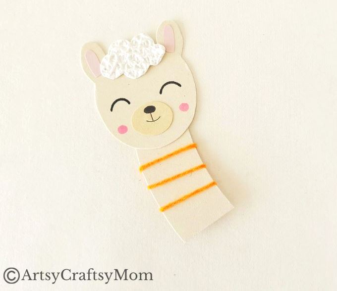 This Pretty Paper Plate Llama Craft for Kids is an easy project for little kids who can experiment with different craft materials to decorate their llama!