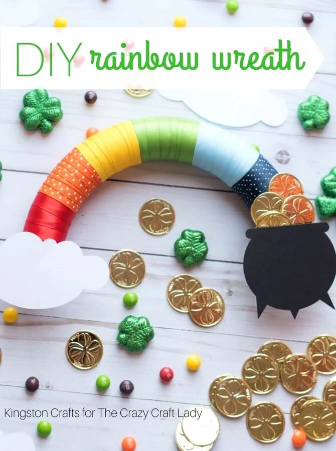 No more chasing Leprechauns - the gold is here! Enjoy these shiny pot of gold crafts for kids to make and play with this St. Patrick's Day!