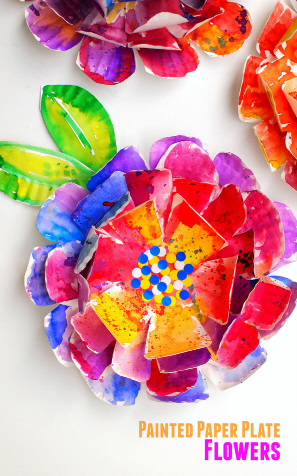 Here are some gorgeous Flower Crafts for Kids that are perfect for Summer-&nbsp; tissue paper cherry blossoms, lilies, sunflowers, heliconias and more!