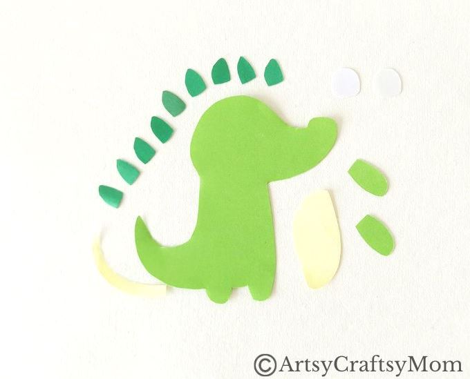 Add some bite to your reading with this fun alligator bookmark papercraft! Easy to make with just colored craft paper and basic craft supplies!