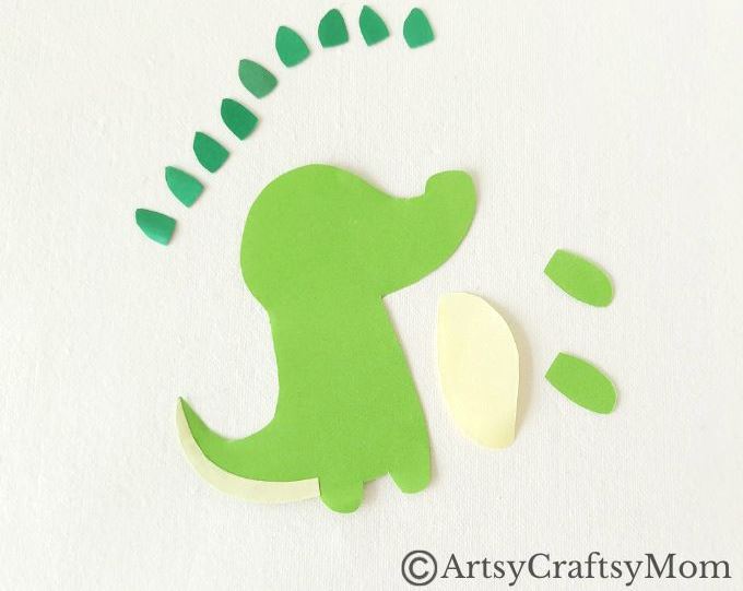 Add some bite to your reading with this fun alligator bookmark papercraft! Easy to make with just colored craft paper and basic craft supplies!