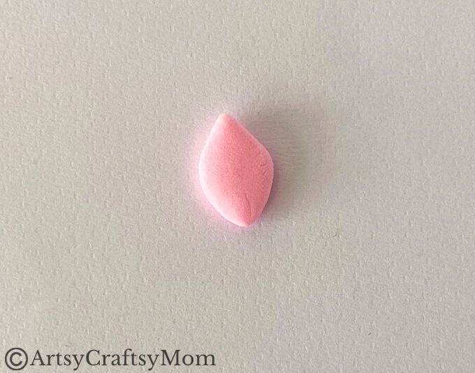 Adorable Clay Pig Craft Tutorial 5 This adorable clay pig craft is a great choice for beginners to clay, and the end result is a cute little friend you can put on your desk or on a shelf!